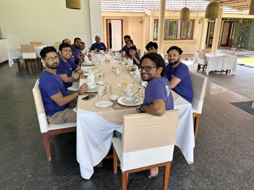 10. Knowdis Meetup Images