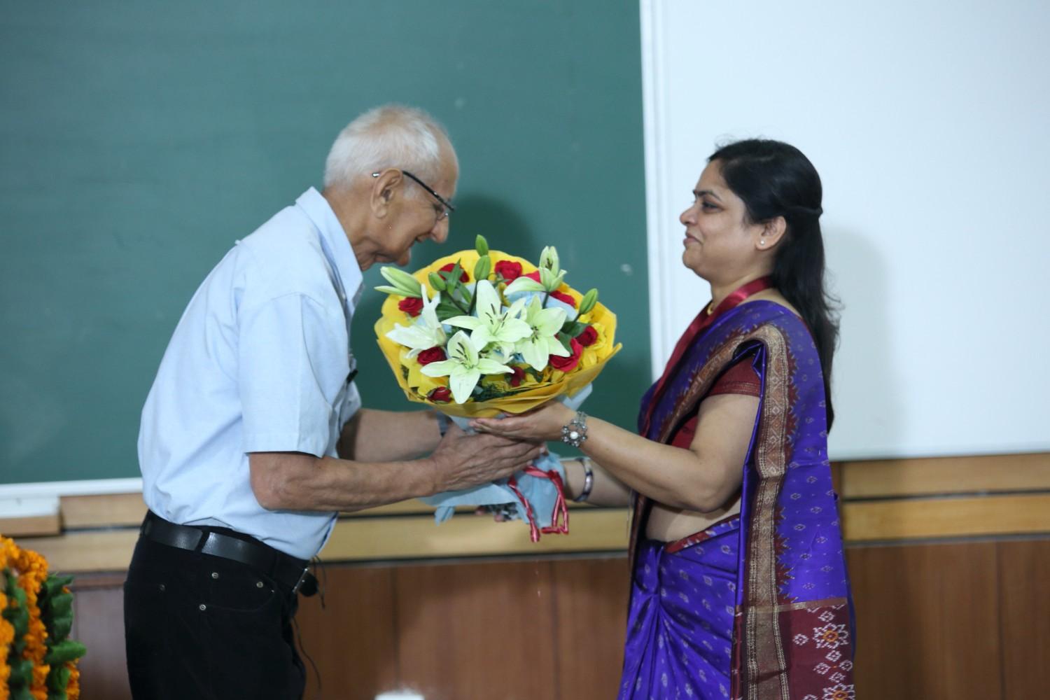 KnowDis.AI award gathering at IIT Delhi in 2019, photo 3