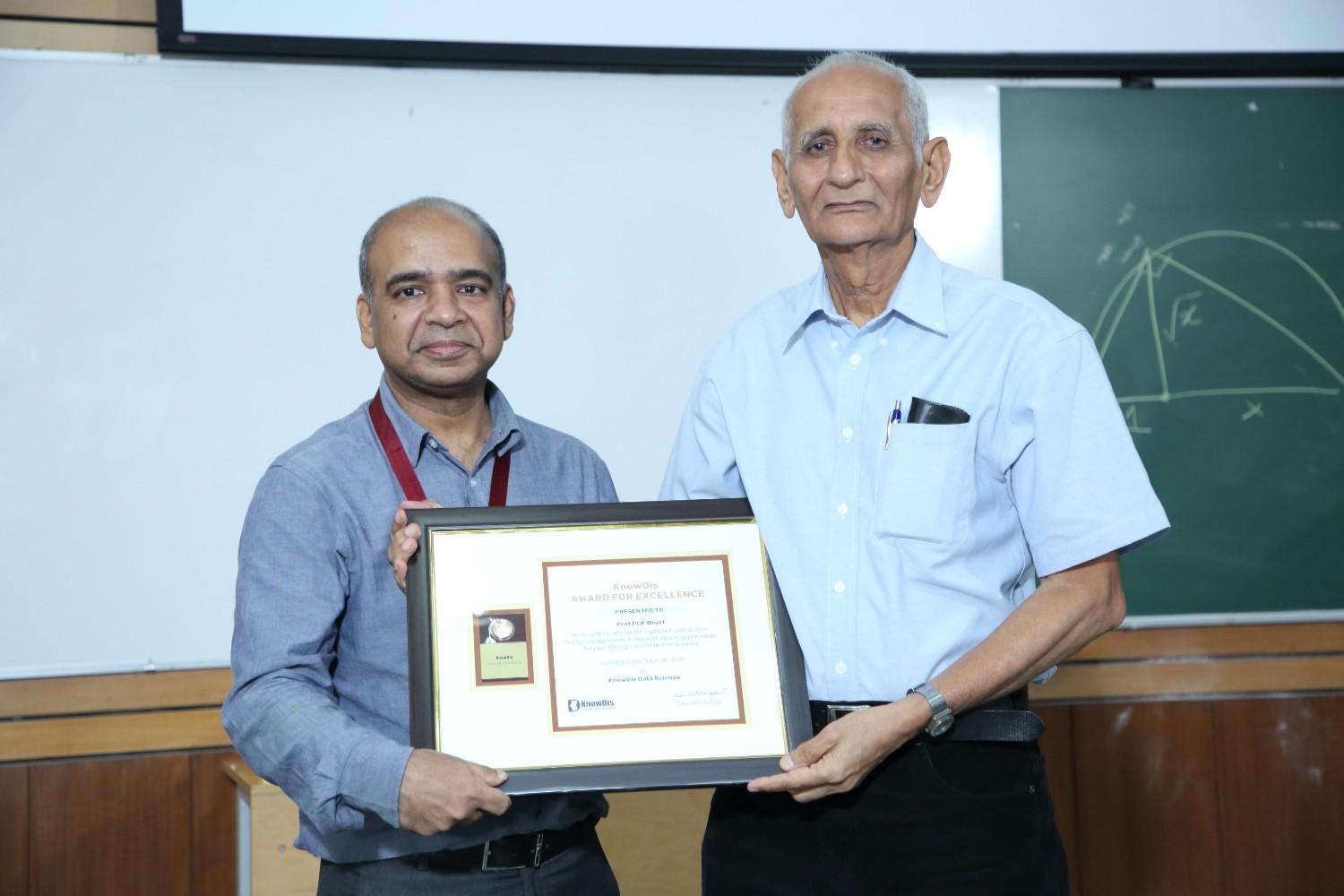 KnowDis.AI award gathering at IIT Delhi in 2019, photo 5